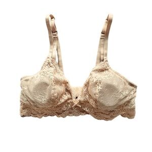 La Vie En Rose lace Bralette. Peachy pink colour. Size Large